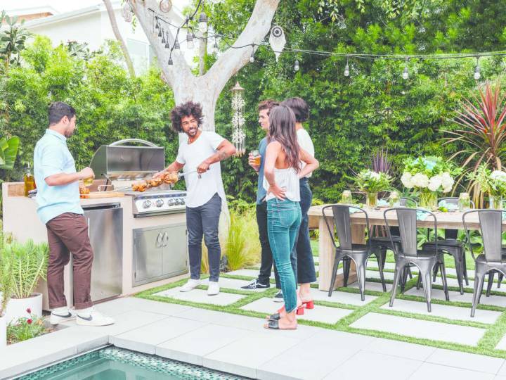 Grill Out- Sizzler Pro Grill Out- Sizzler Pro